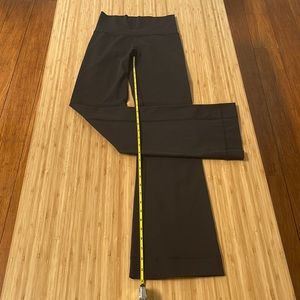 Lululemon yoga pants